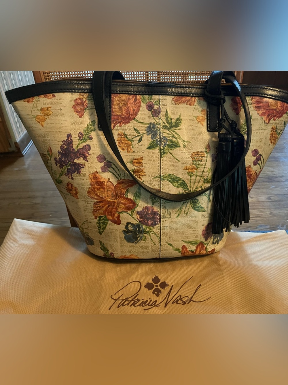 Patricia Nash Marconia Parisian Newspaper Large Leather Tote NWT